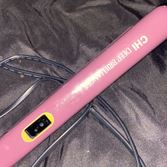 CHI flatiron - Picture 1 of 6